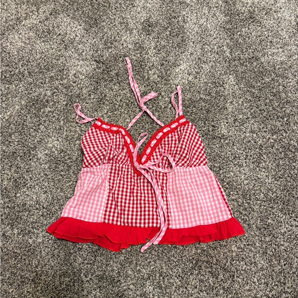 SOLD ON CURTSY